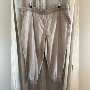 Maurices Women's Gray Joggers Size 22W
